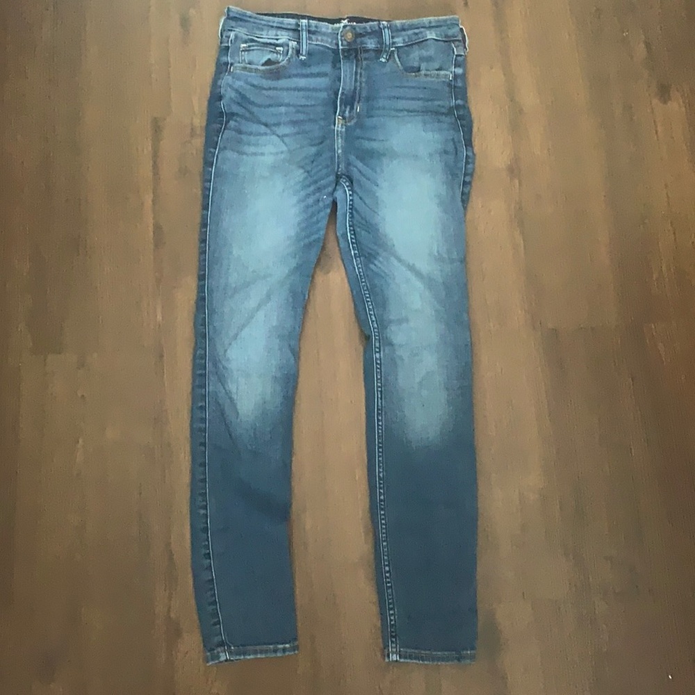 Hollister jeans